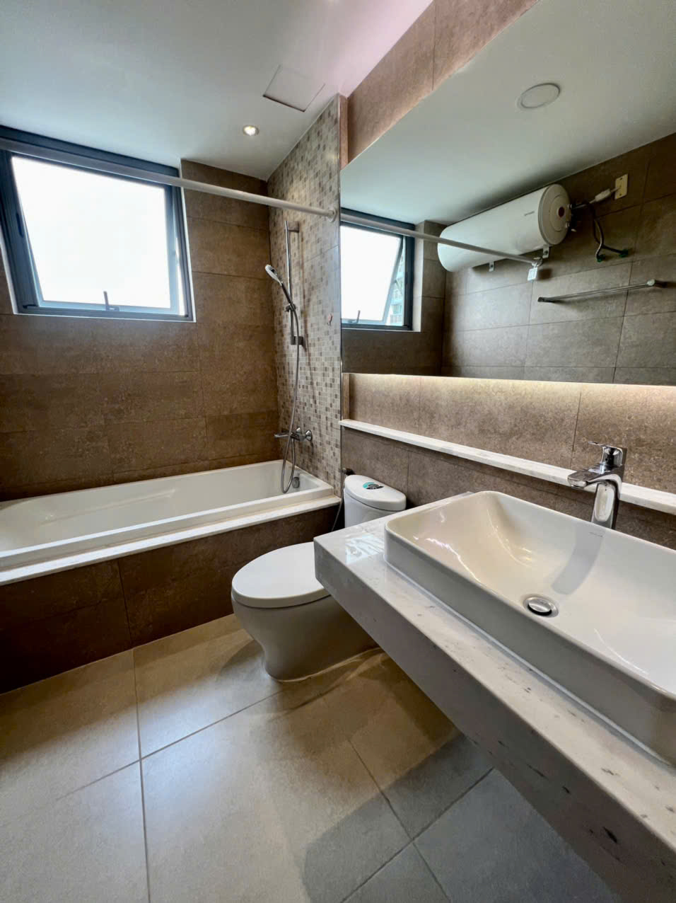 z6717655538108_9f1eb2384eecee0b0a823d2e8d0f4f1f