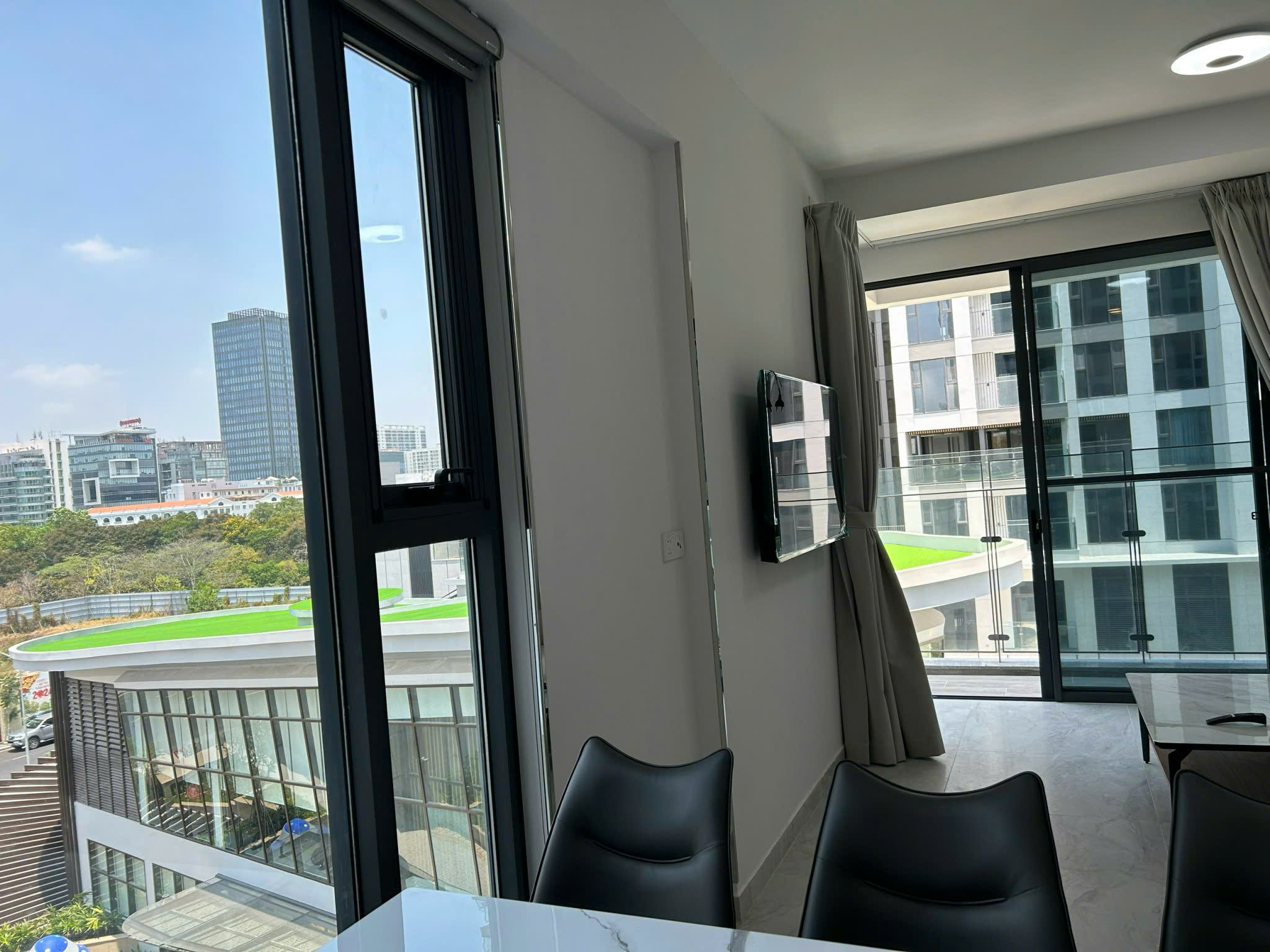 z6737449098033_a541e327218319caf50168633ae92a7c