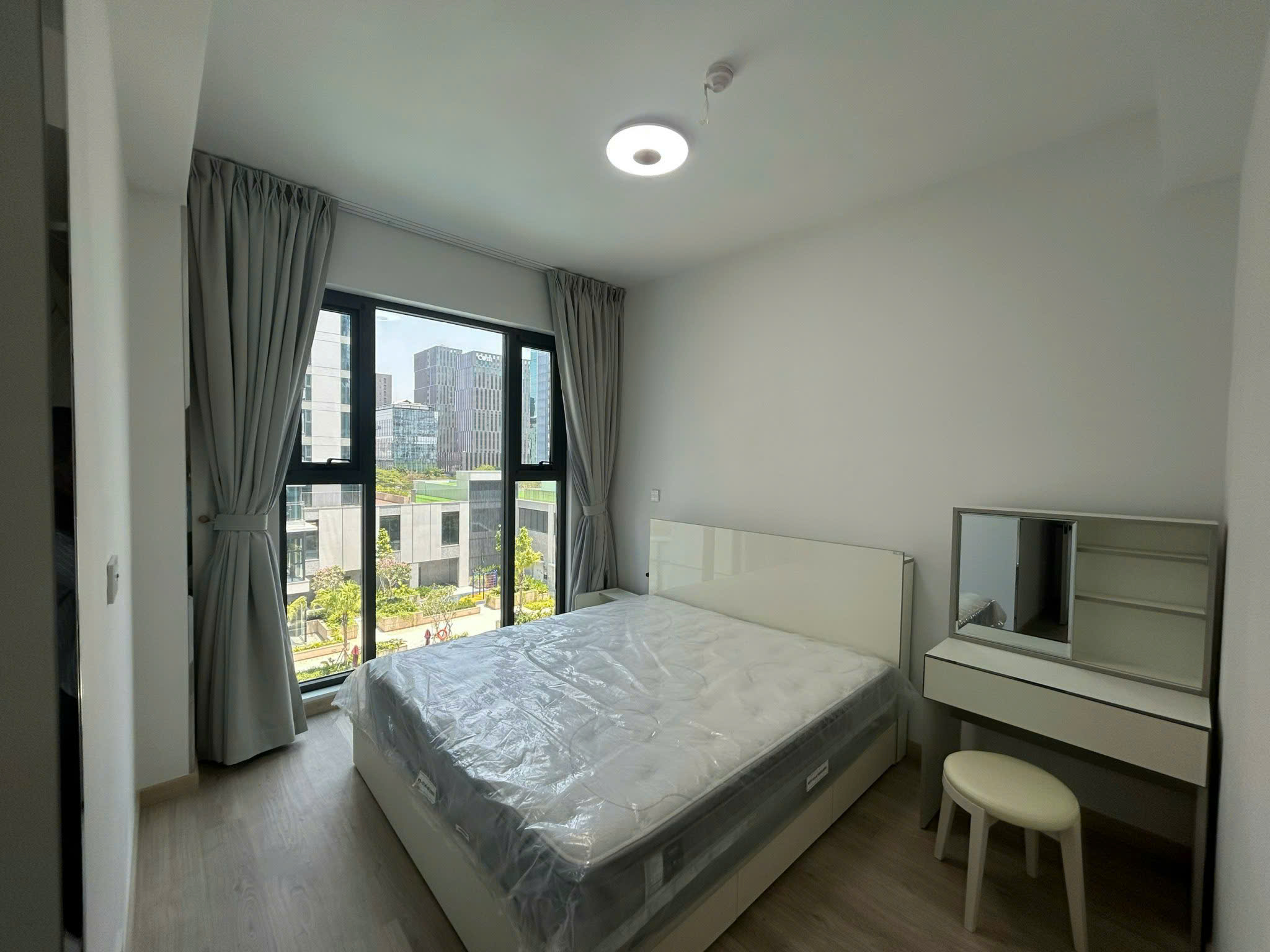 z6737449103425_19ff8aff0014dd0211d8223e3feb545b