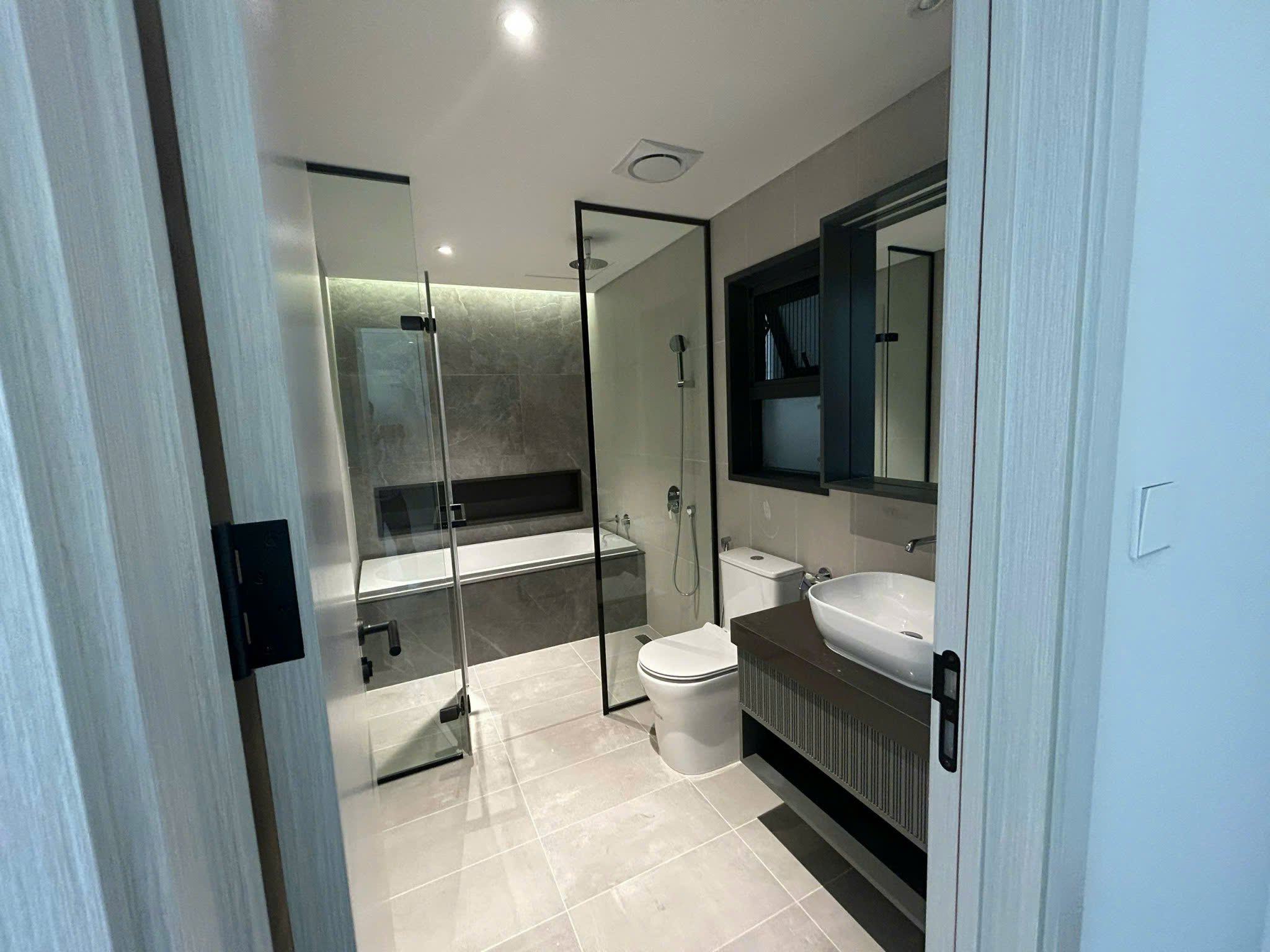 z6737449167110_5dba98b57d1d38dcf587af492c0ef438