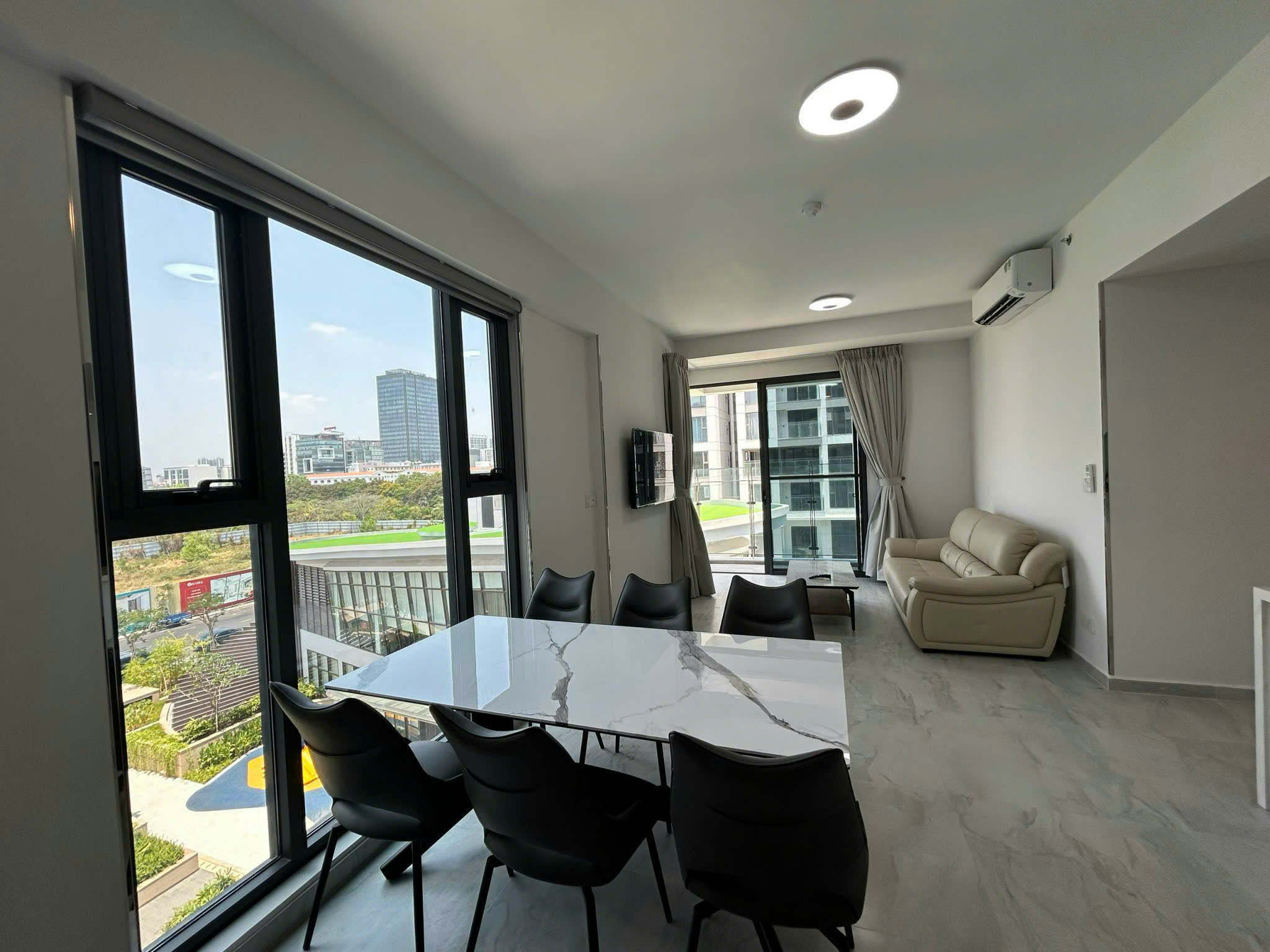 z6737449180756_a9a0d12fc3f838e492c3cd687ab0b4e7