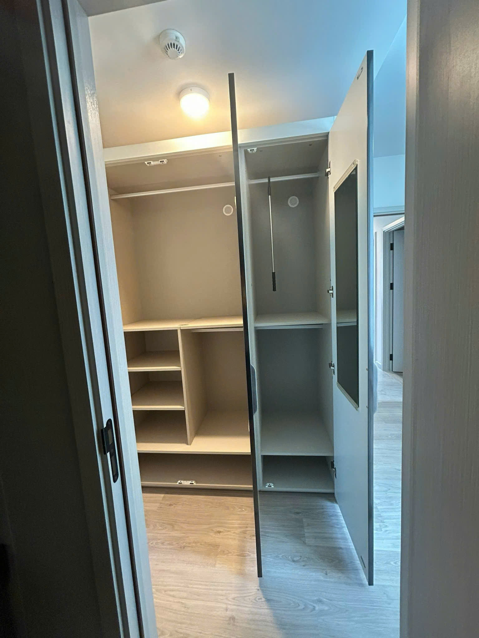 z6737449223236_9b6c58bbd375502523b39d1af6085e28