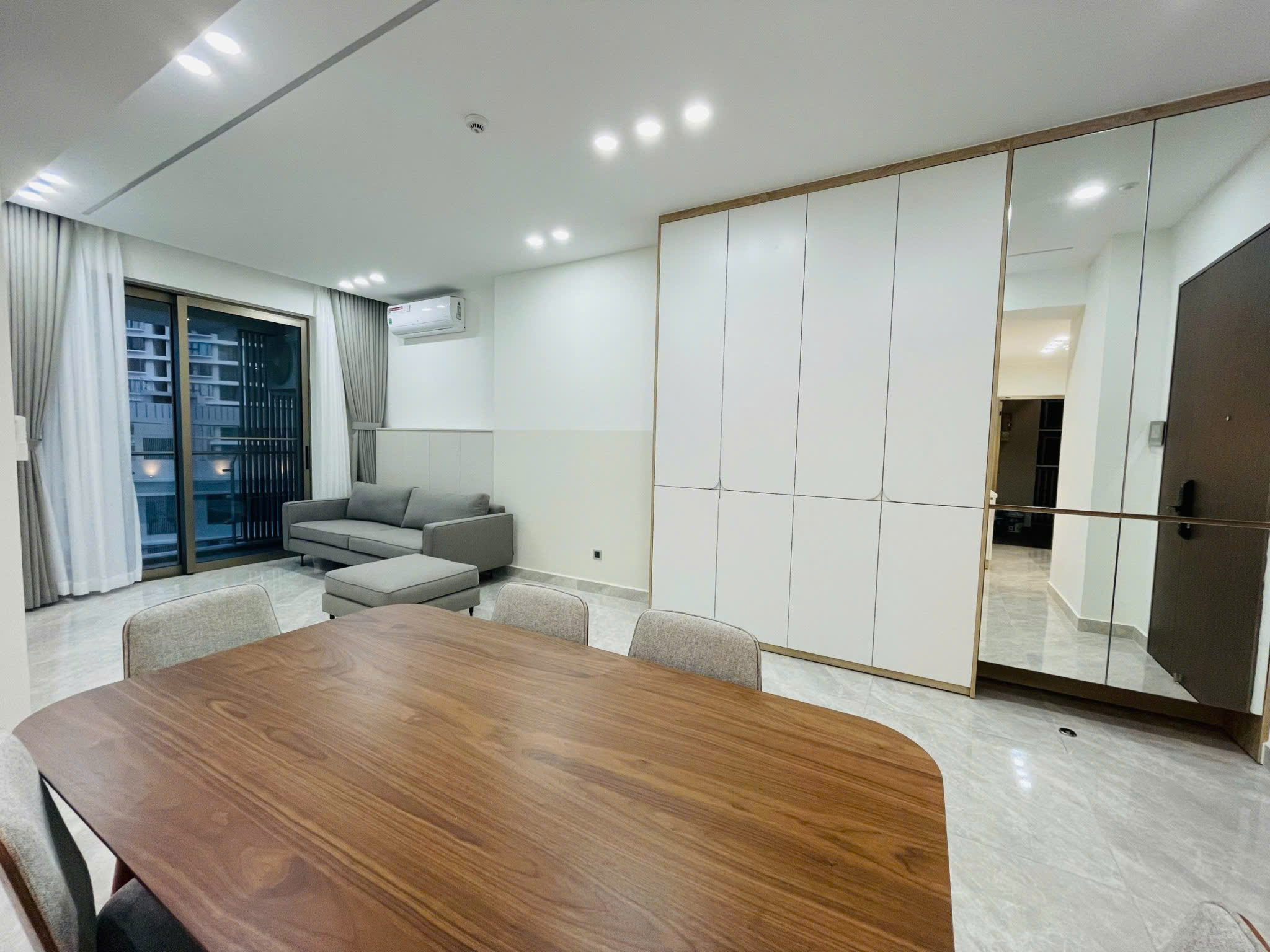 z6763195071121_4a6e8febe2d533eca148c7e7244acfdc