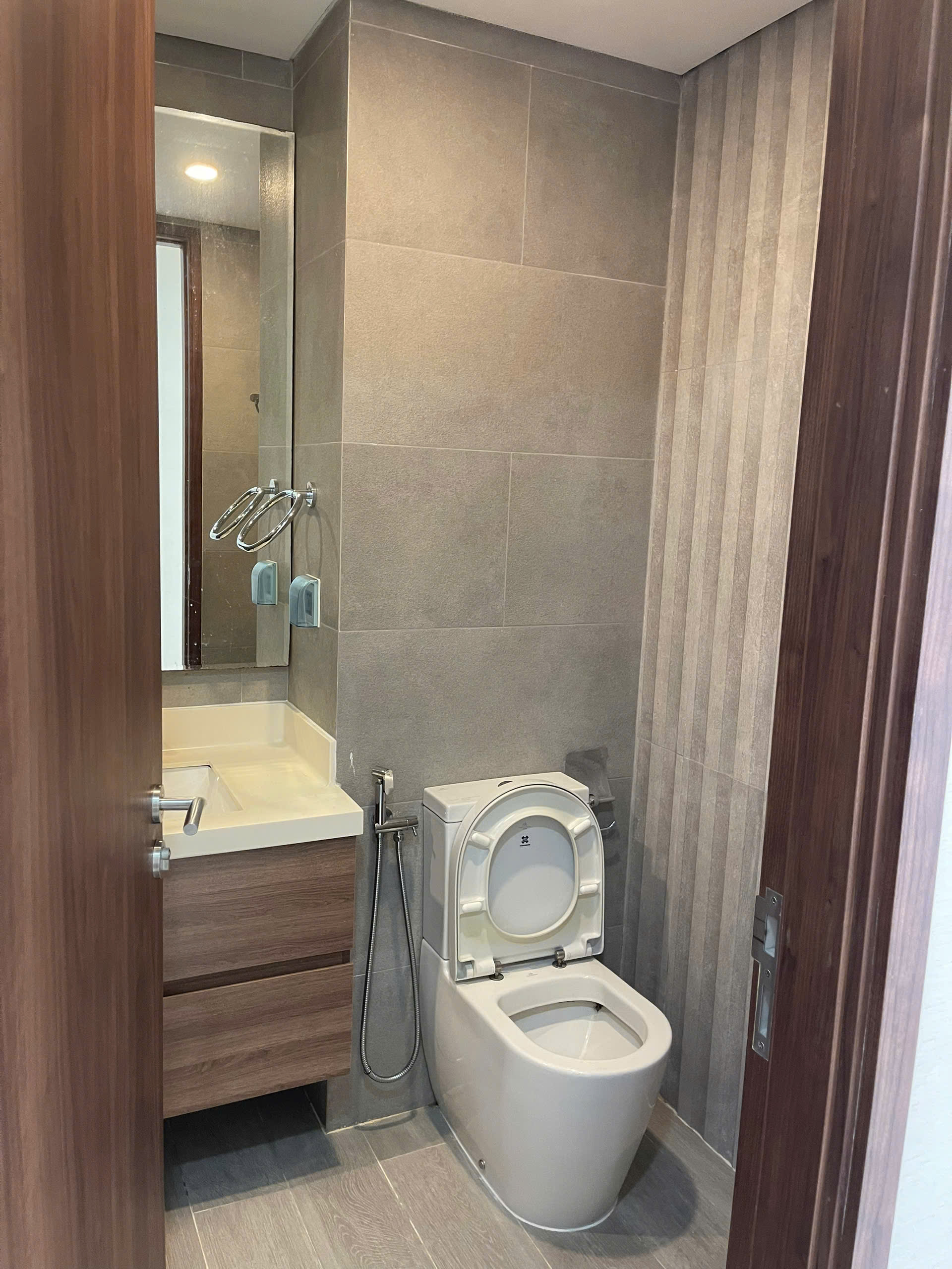 z6763200488361_3599e5684a448f72a26add1af75ab001