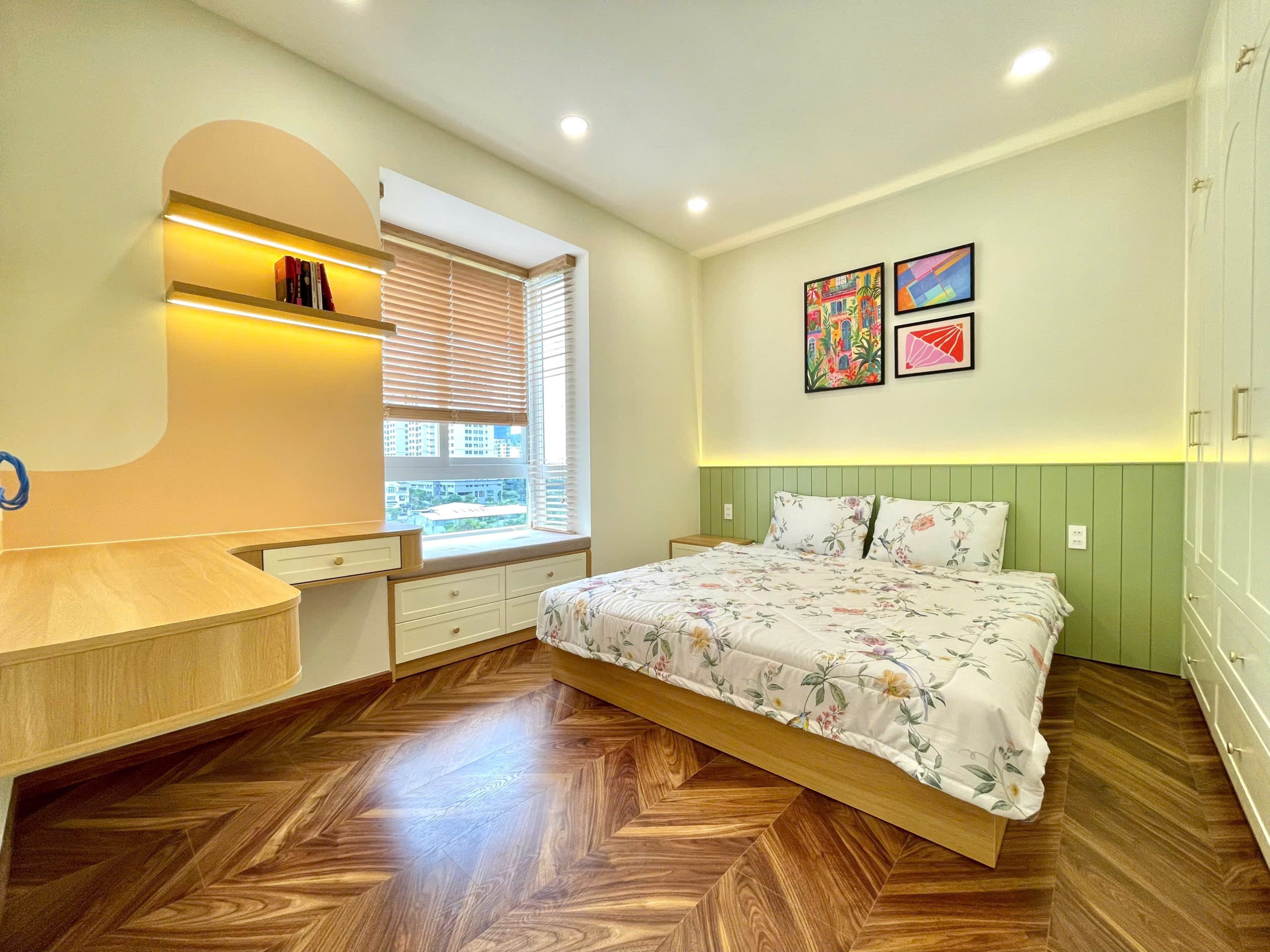 z6829372503899_61a4d8672148d4e69f5d15a63a84bc54