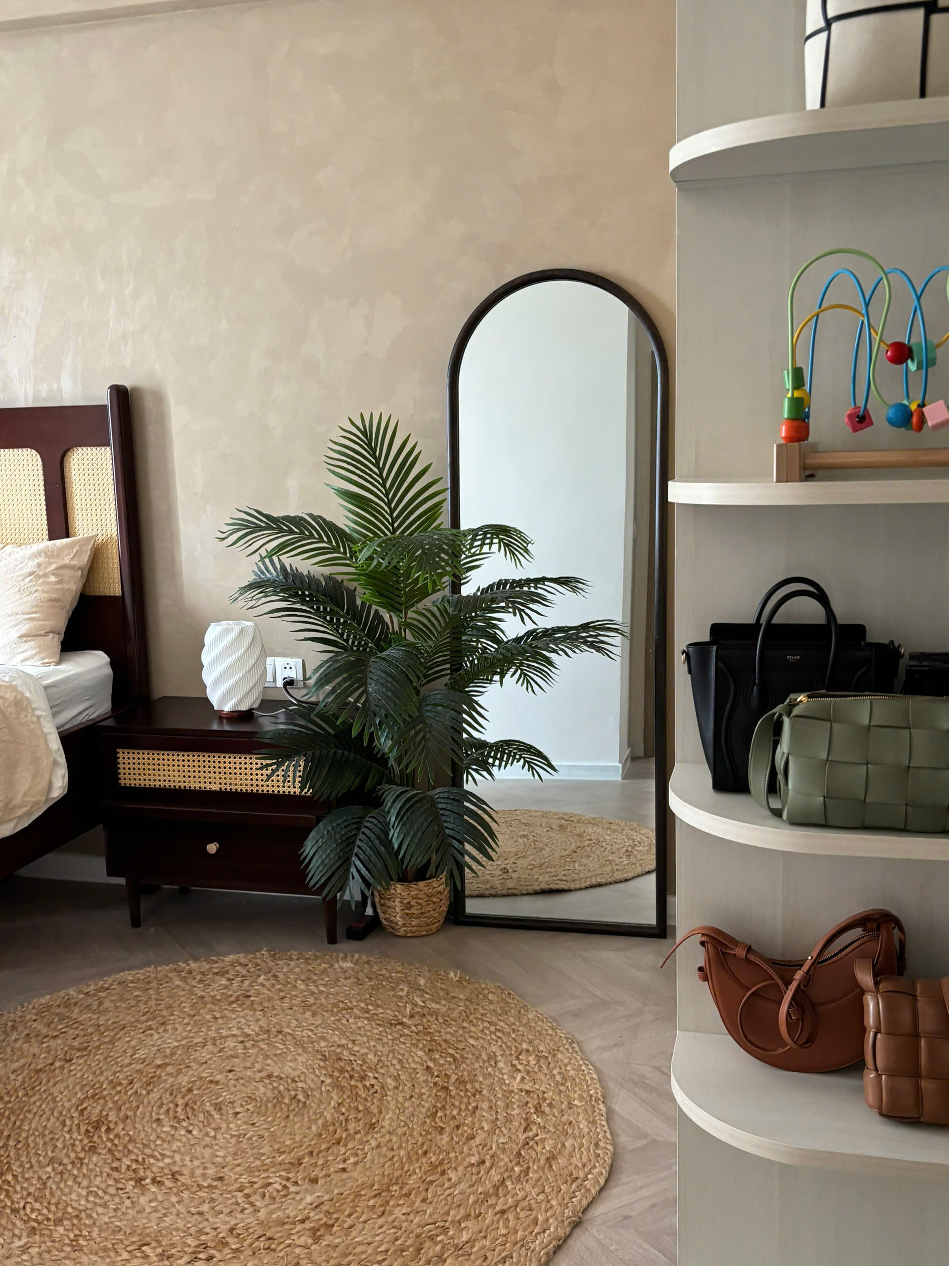 z6829773504836_65a45148d65d8b2ffe705d85bee38ccf