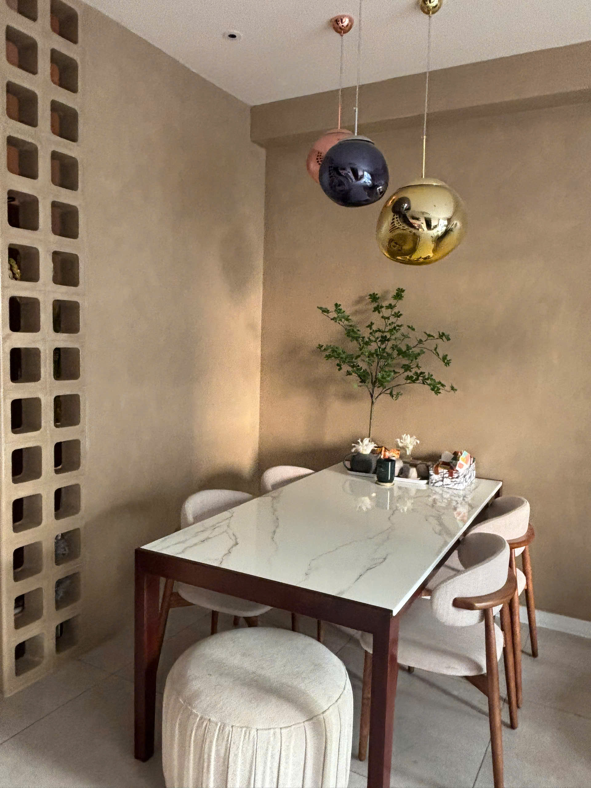 z6829773554329_a44c8aa97a1e4d21a68ff520dbf69580