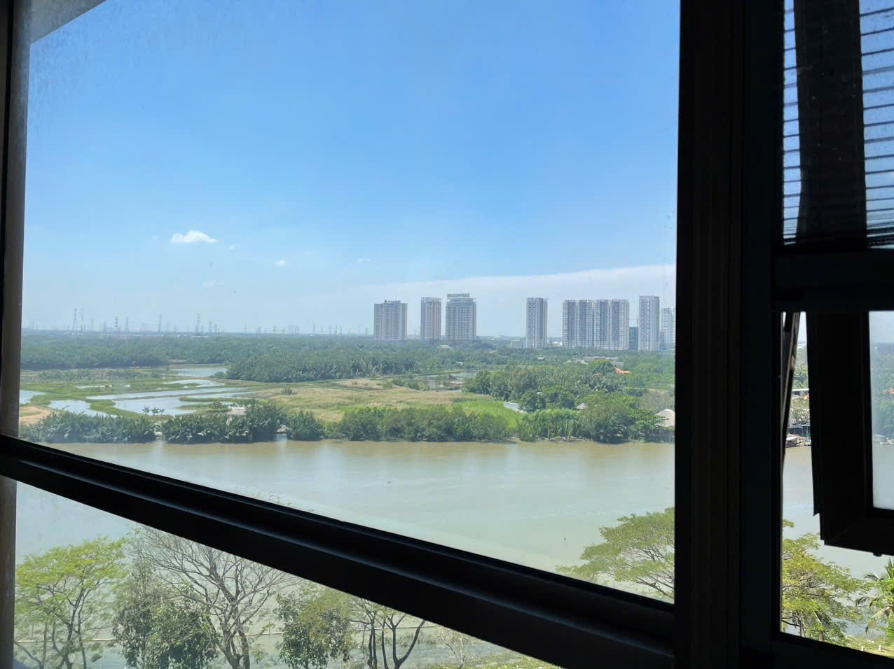 z6913465968806_eeac8fb4af8bc1c82432808a0b141bf8