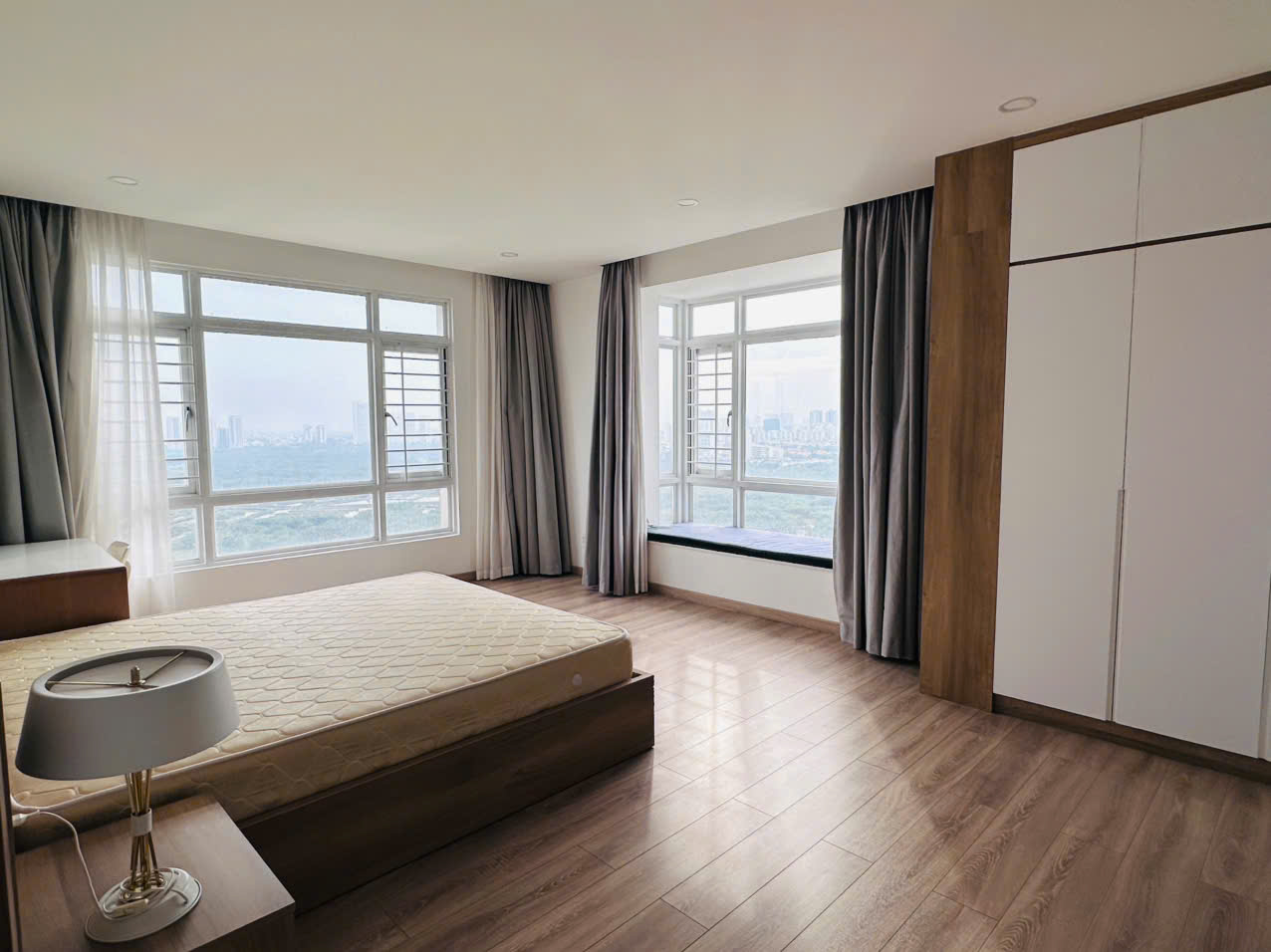 z6959934136780_015cd4374cf1310af7800f61d715c6b5