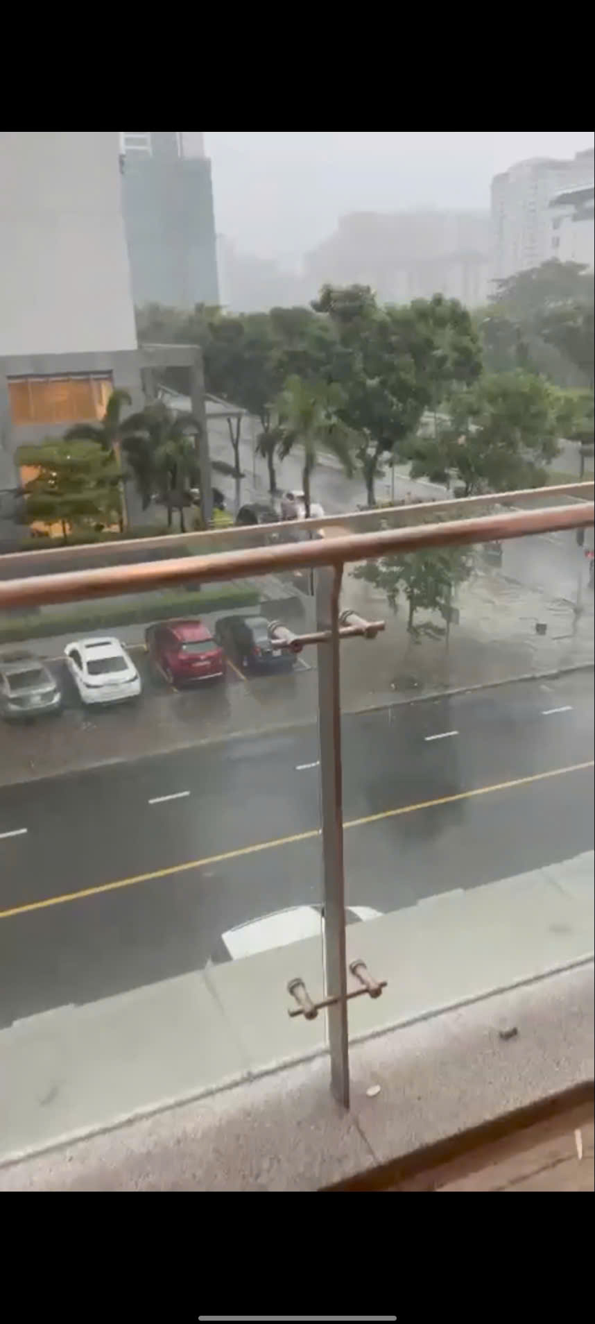 z6989015029040_b779d7a1987c41a2f31af1b706ce32df