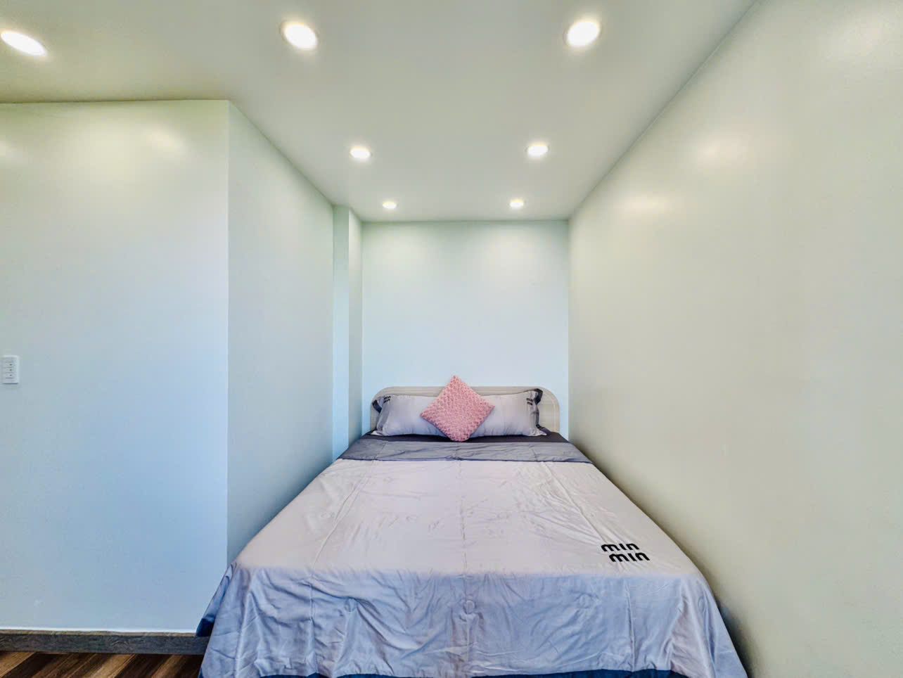 z7110908800736_9de7ea1248a11680daf24c41360a794d