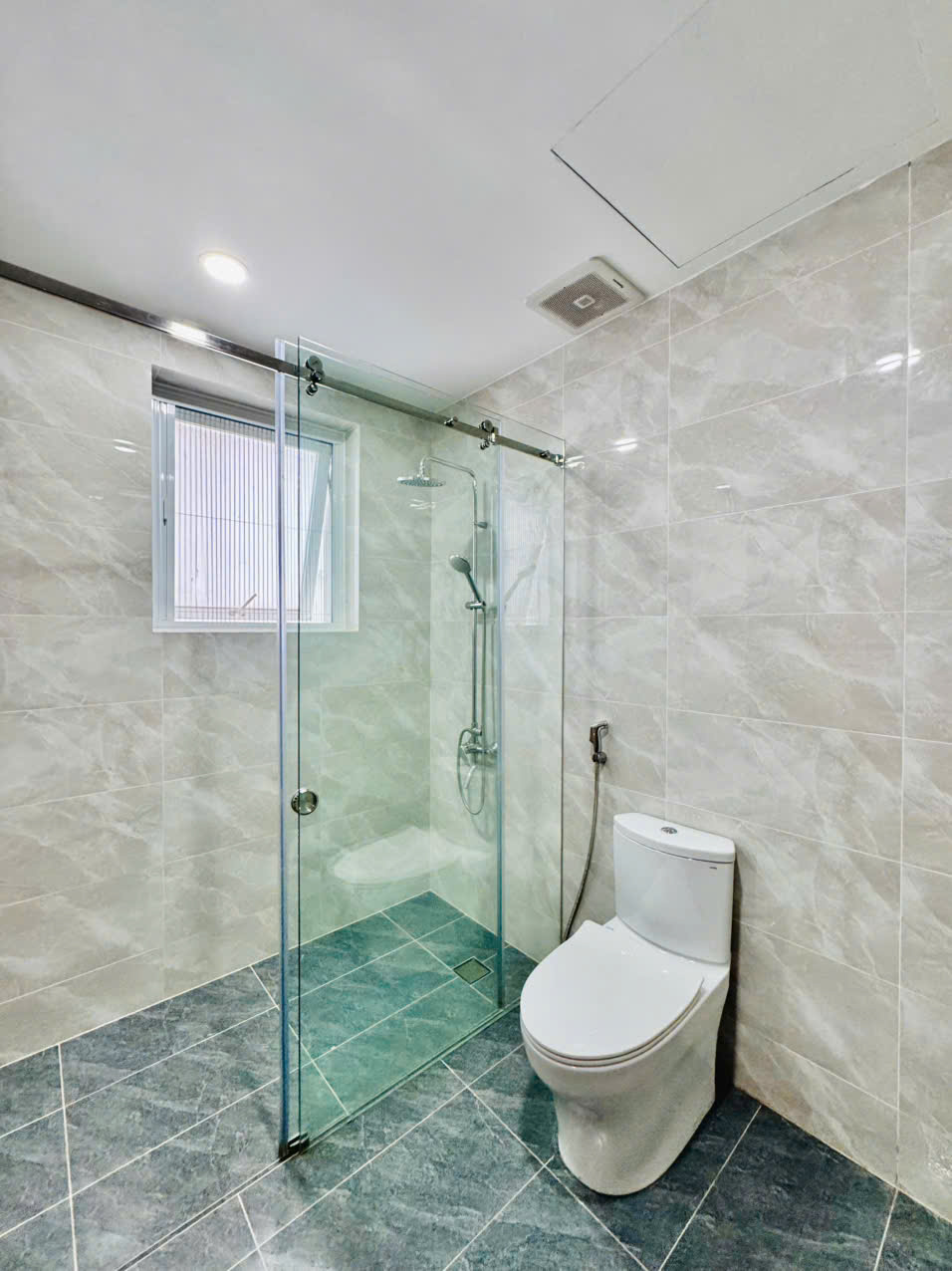 z7110908878122_f7f8b4388c690a607cf015c7ebd2a280