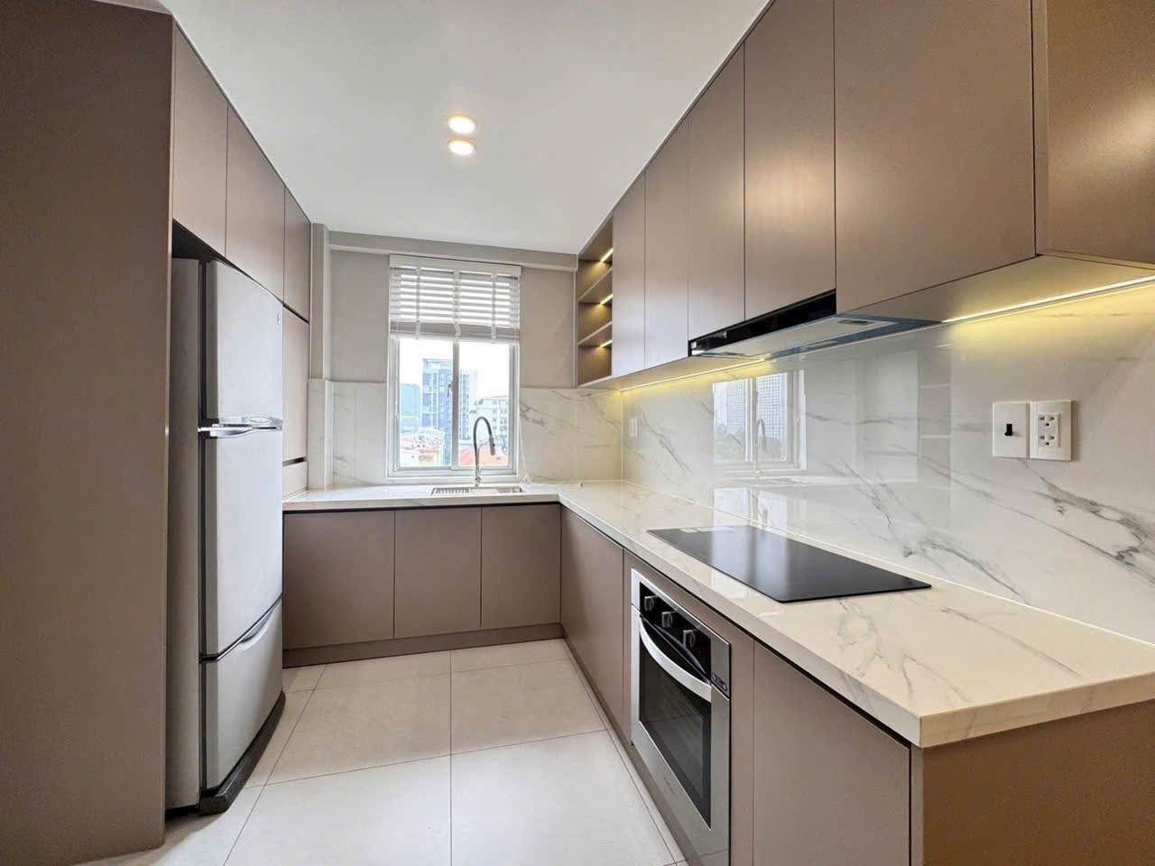 z7110970202100_a953e131d8b3ef56703ede40fa8d4097