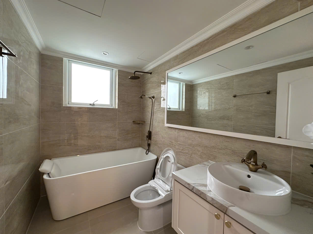 z7149795902830_1bda44019ce15f52777b0a3e84764d14