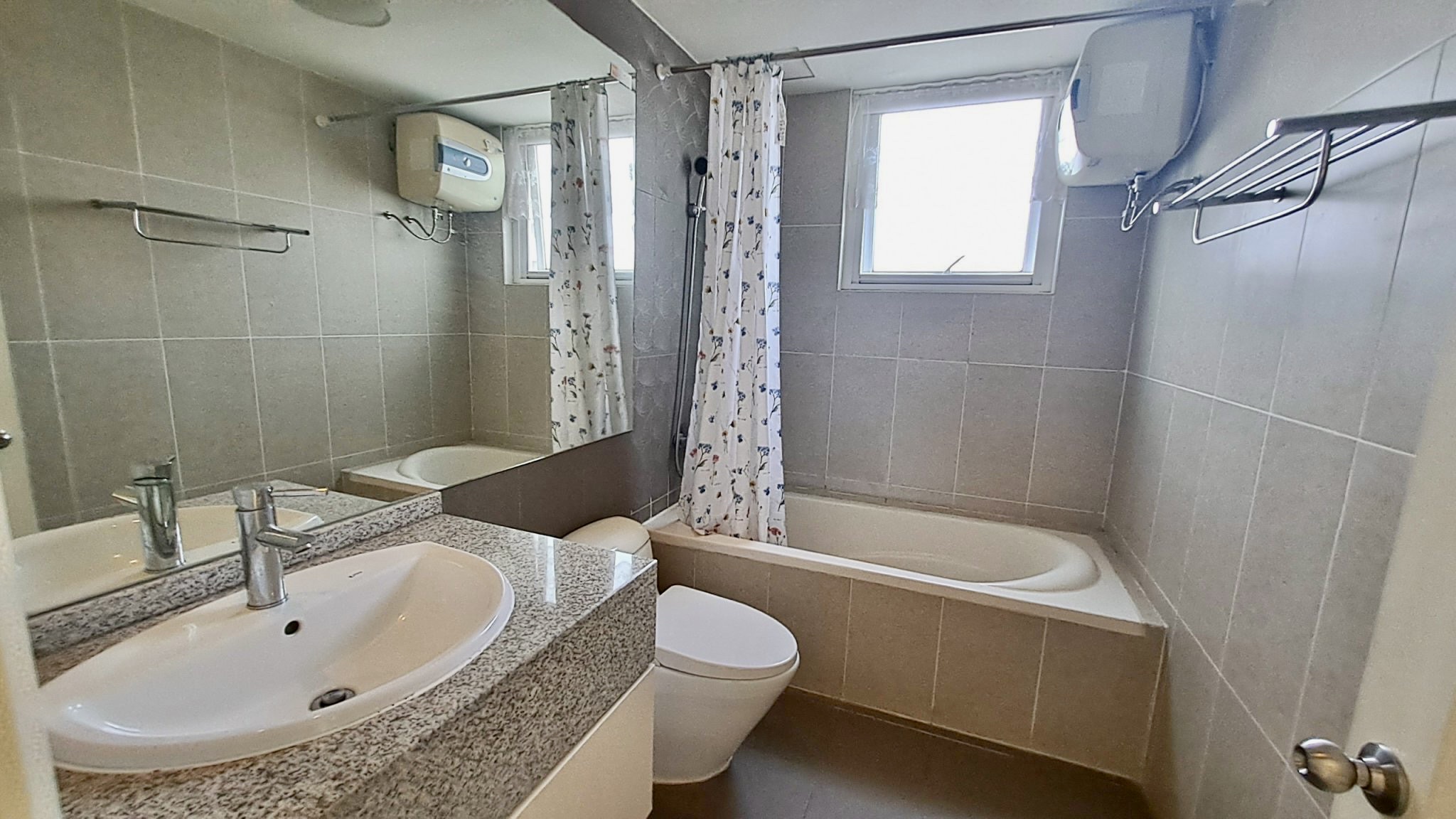 z7186897825020_1ac55cbc8707068abeb8bea08641d5b1