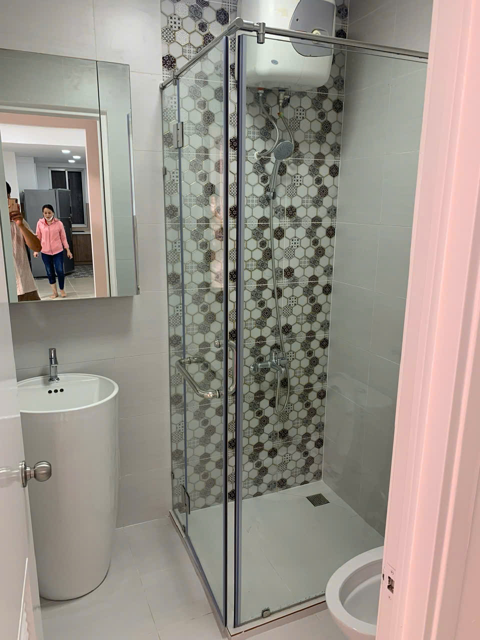 z7422217946517_74047308177998df7ef60dc6d927d482